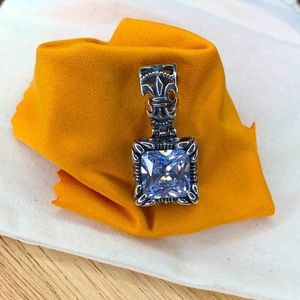 Silpada Sterling Silver Fleur de Lis pendant